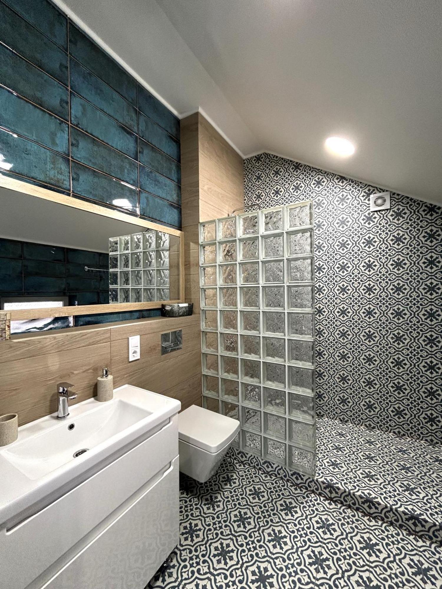 Modern Apartment In The City Center Λβιβ Εξωτερικό φωτογραφία