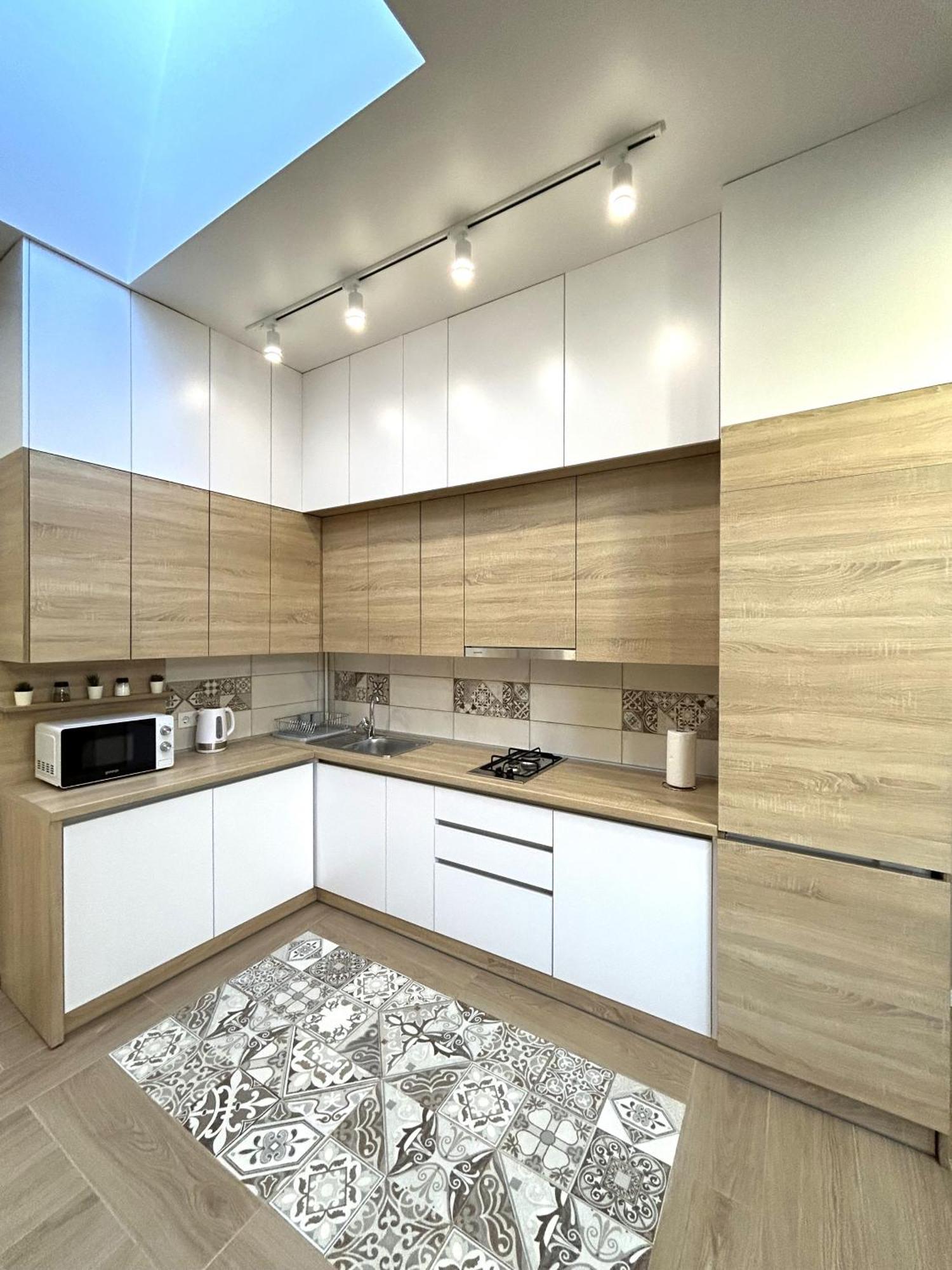 Modern Apartment In The City Center Λβιβ Εξωτερικό φωτογραφία