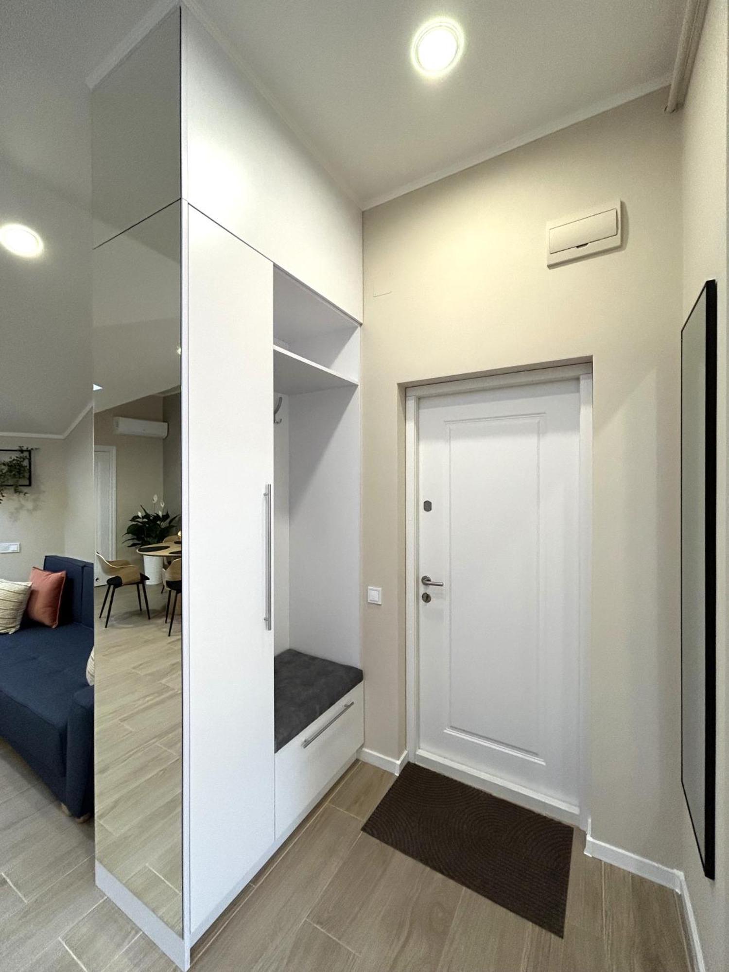 Modern Apartment In The City Center Λβιβ Εξωτερικό φωτογραφία