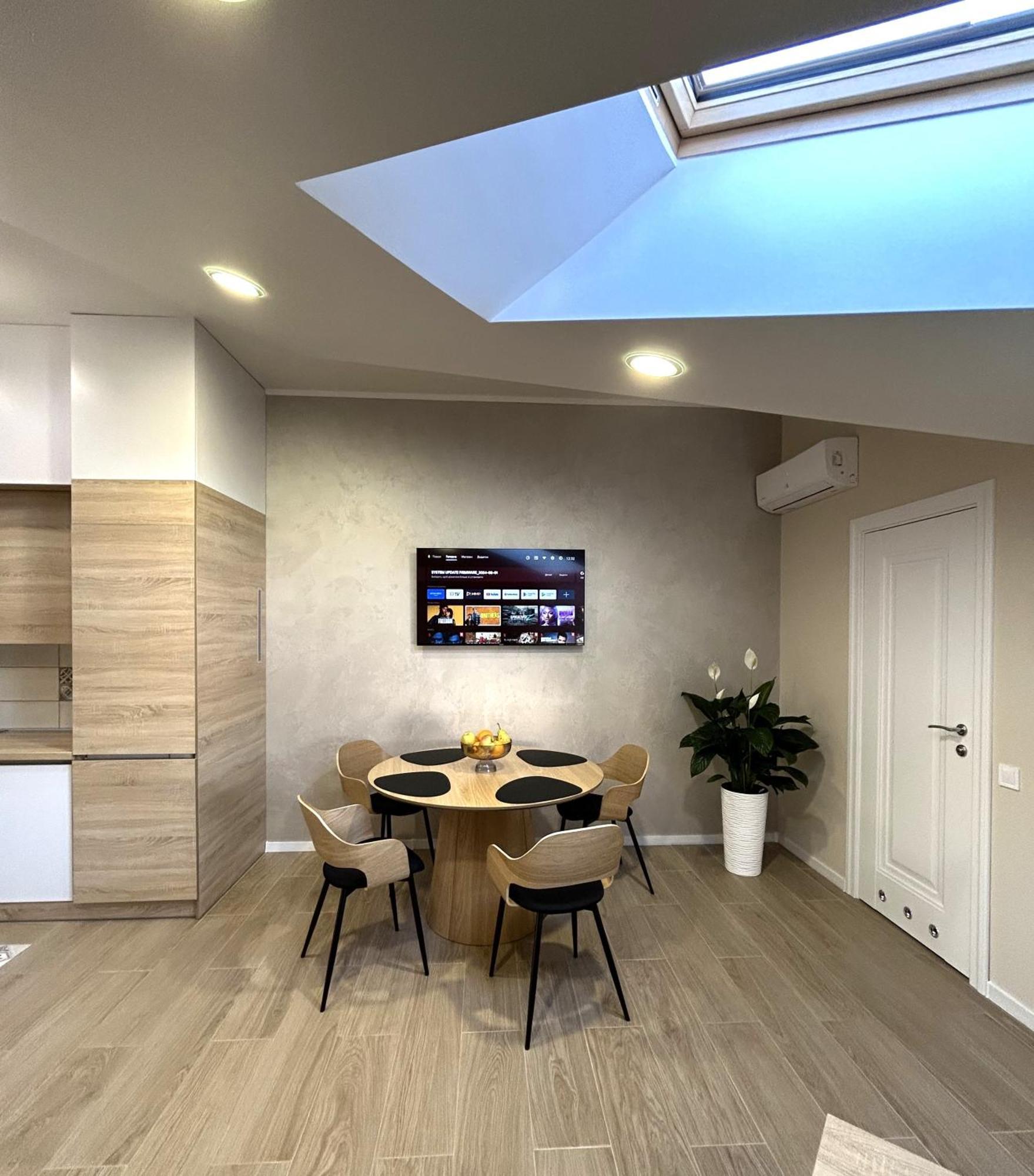 Modern Apartment In The City Center Λβιβ Εξωτερικό φωτογραφία